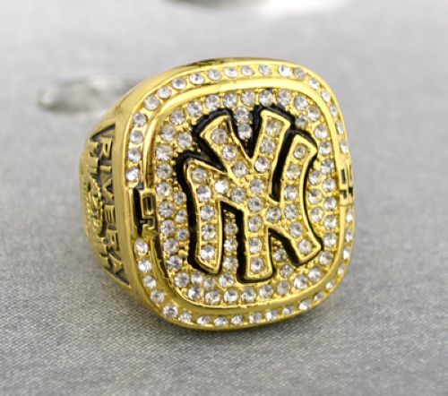 MLB New York Yankees World Champions Gold Ring_1